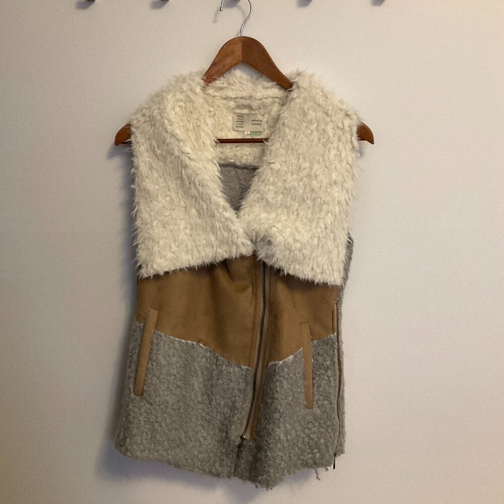 Anthropologie  Saturday Sunday faux suede and faux fur vest, zip up, size XS